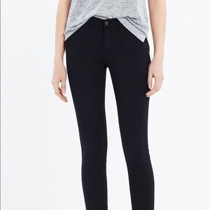 Black Madewell skinny high-rise size 25×32. NWOT!